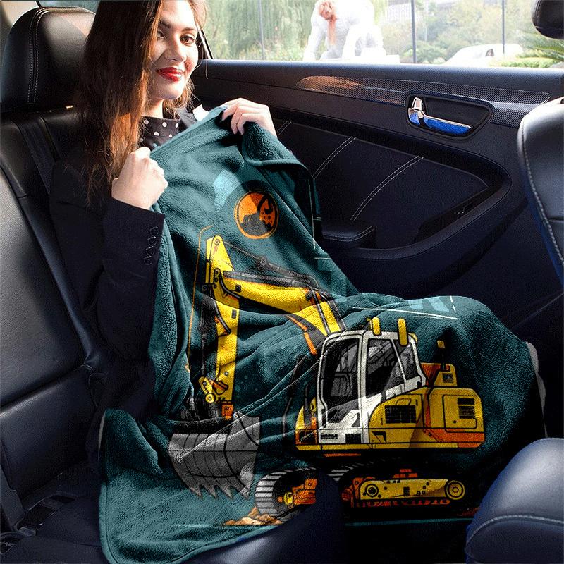 1pc Tractor Printing Lightweight Flannel Blanket, Comfortable and Warm Blanket, for Camping Sofa Bed and Couch Office, Suitable for Gift Blan