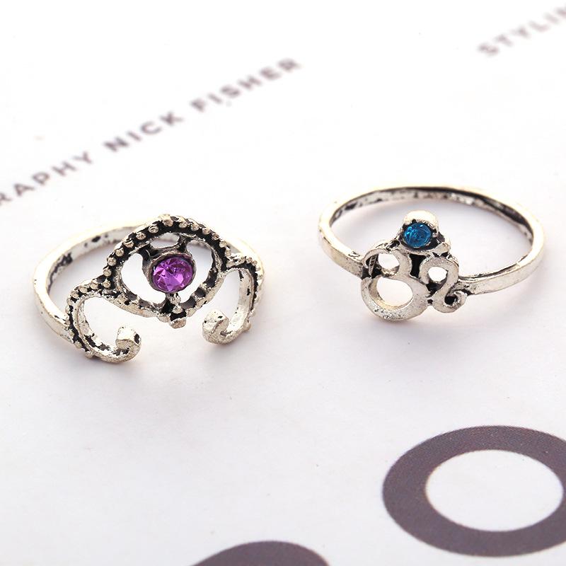 Retro V-Shaped Leaves and Flowers Ring Set - 10 Pieces, European & American Style