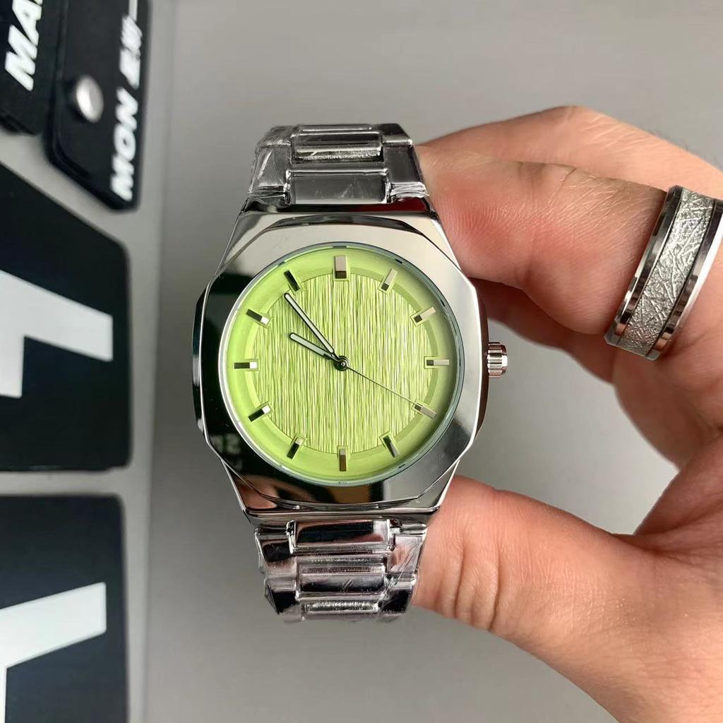 Square men's steel belt simple and versatile fashion casual retro small square watch quartz watch