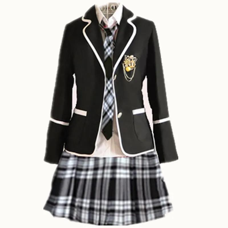 Детская школьная форма и хор учеников начальной школы с длинными рукавами, читающих школьную форму британских школьников