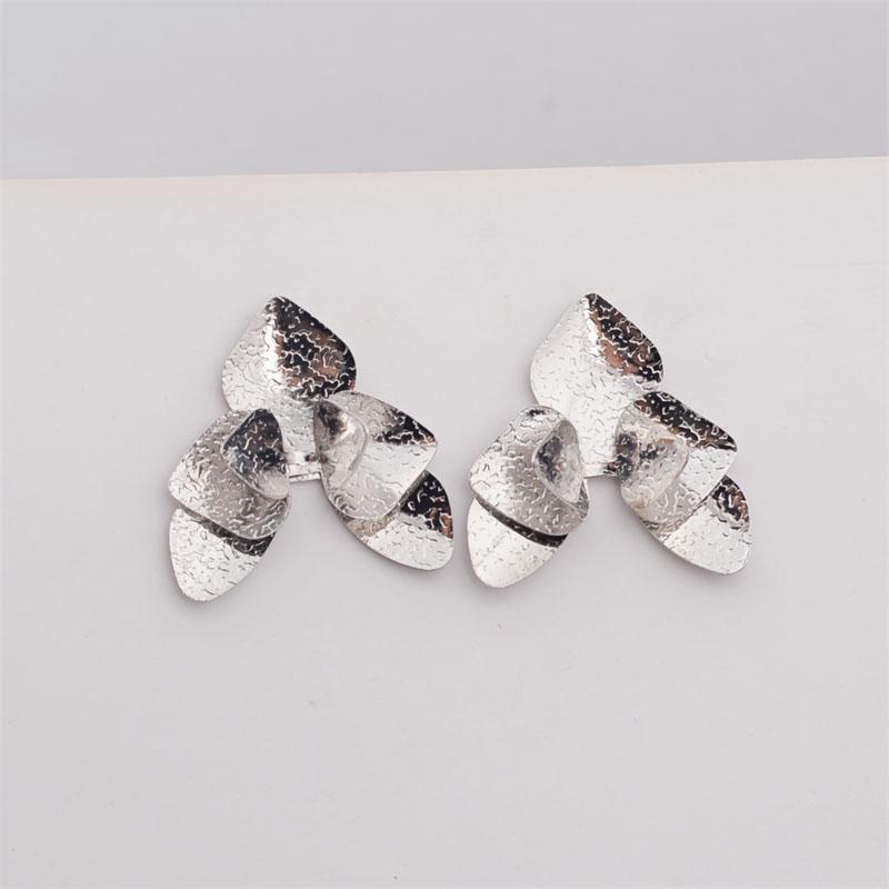 Трехслойные серьги-пусеты в виде цветка-треугольника для женщин, складной цветочный дизайн, золотистый цвет, серебристый цвет, лепестки, металл, геометрические женские серьги