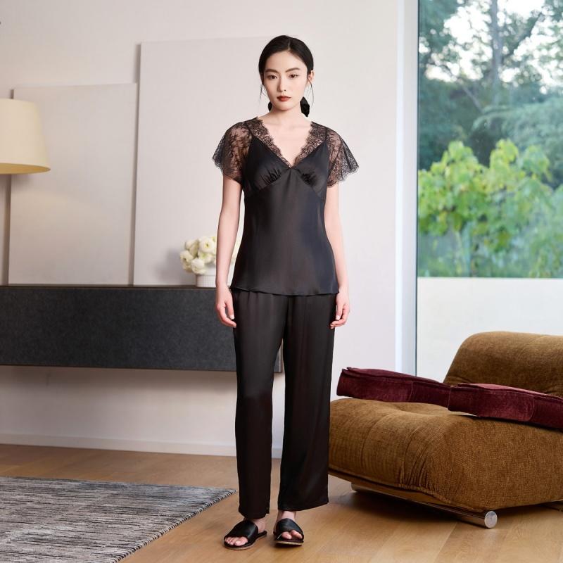 New 19mm stretch silk home suit set, luxurious and high-end with chest cushion, silk sleepwear for women