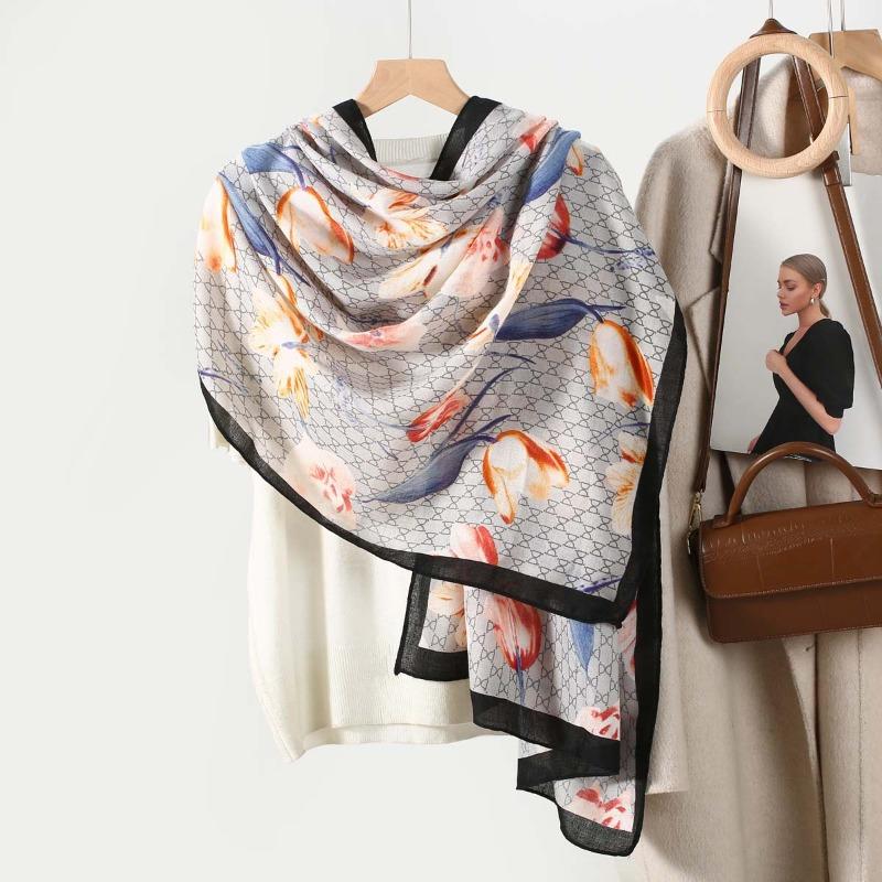 New Cotton and Linen Feel Simple Color Matching Letter O Scarf Fashion Travel Sunscreen Yarn