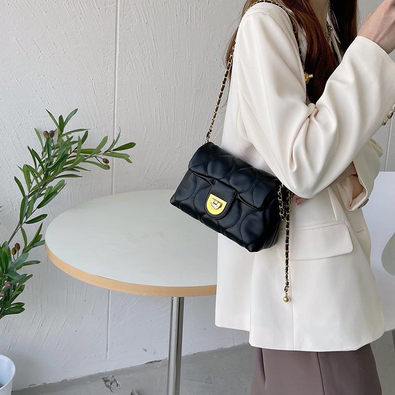 Маленькая роскошная женская сумка через плечо и почтальонка - новая модная универсальная сумка в стиле милой девушки