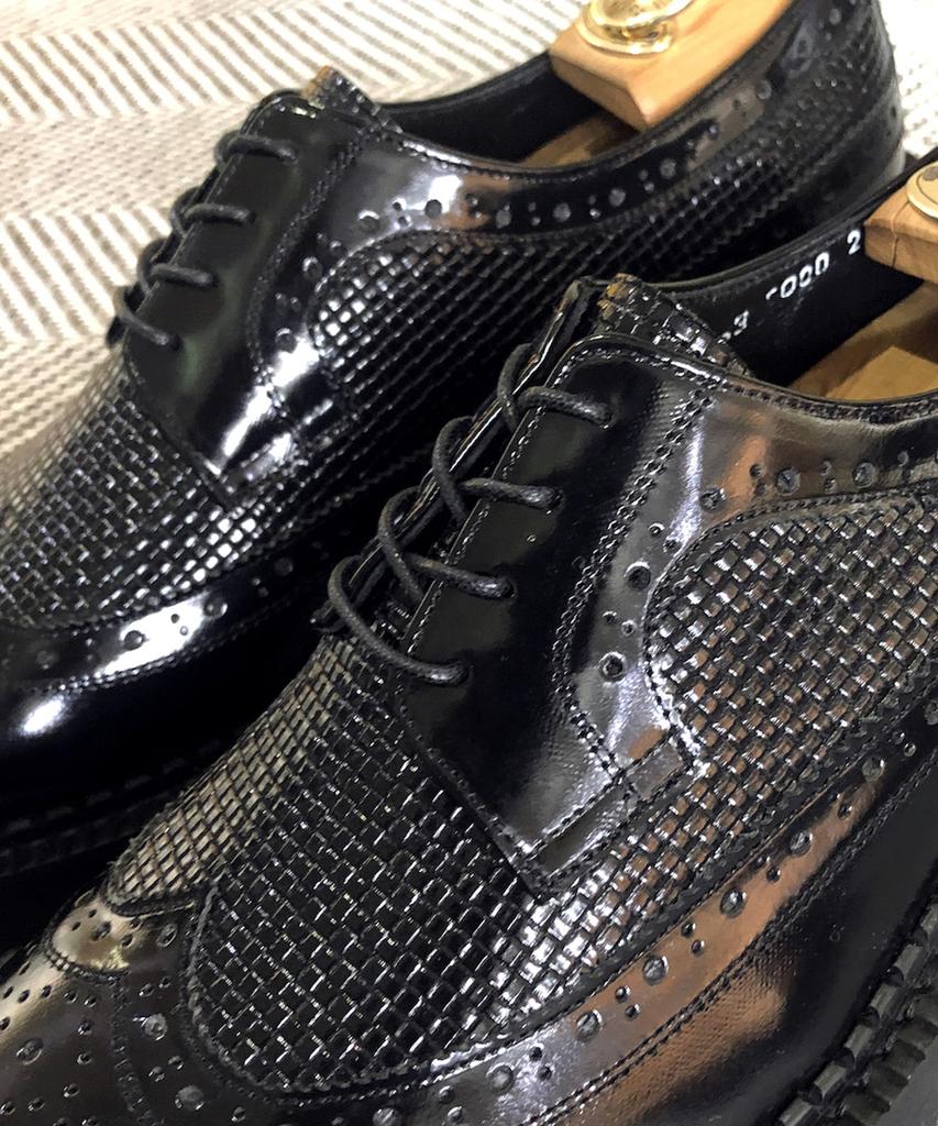 Joenshoe Human Grid Wingtip Walker Black
