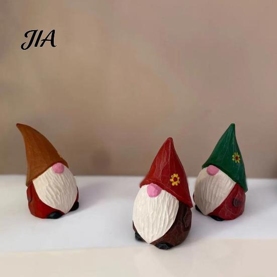 Wood Gnome Sculpture Carved Figurine, Farmhouse Rustic Faceless Dwarf Statue, Wooden Statue Handmade Mini for Christmas Party Decoration Figurine