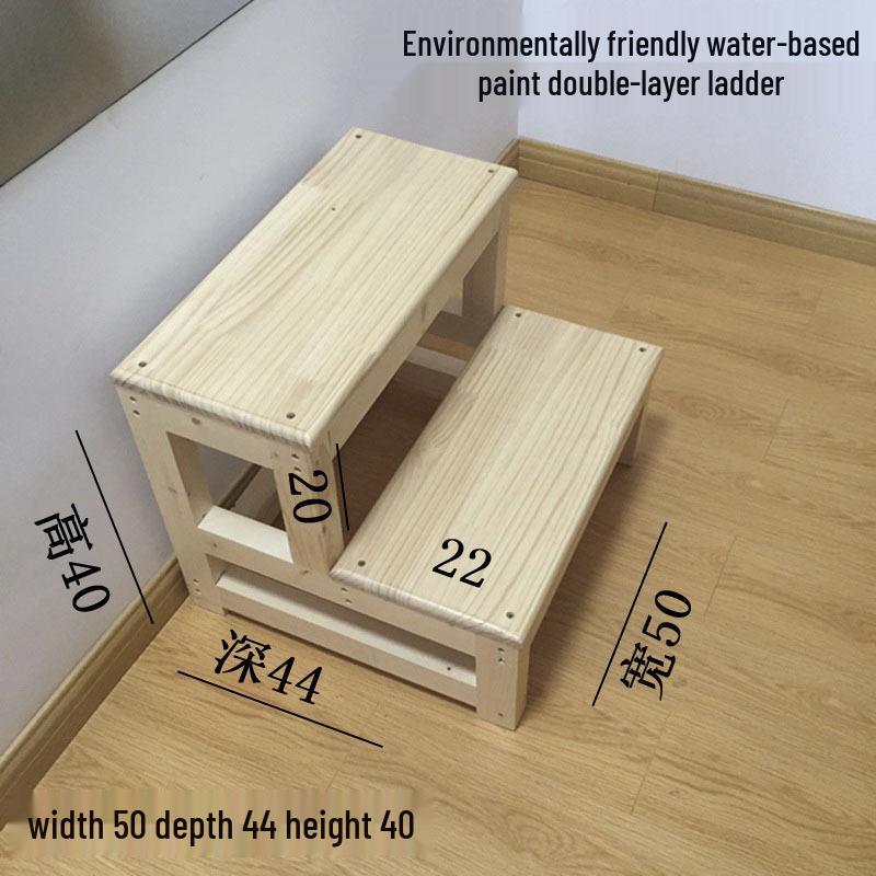 Компактная складная стремянка из массива дерева для дома