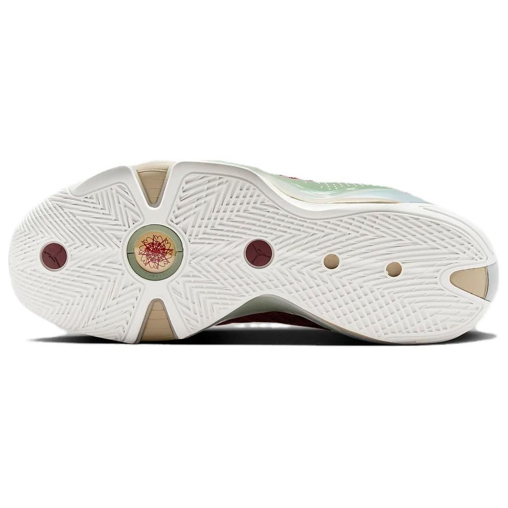 Мужские кроссовки Air Jordan 38 PF Year of the Dragon Красный кедр металлик-золото-зерно FQ8896-600