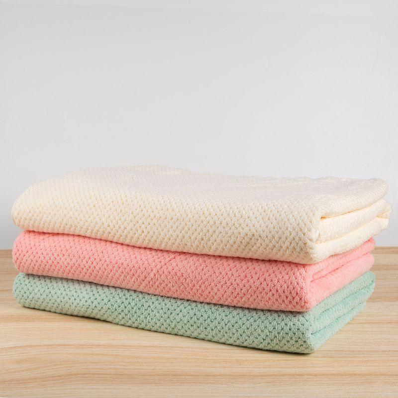 Breathable And Skin-friendly Oversize Bath Towel With Strong Water Absorption