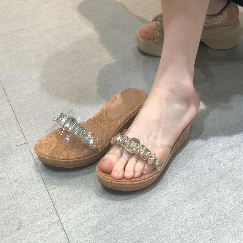 Beautiful Version of One-word Transparent Slope Heel Cool Slippers Women's 2025 New Summer Platform Slippers Wearing Beach Shoes