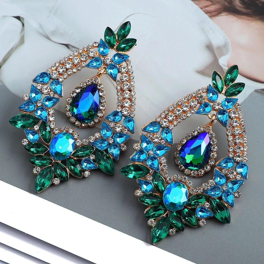 Модные многоцветные блестящие кристаллы, очаровательные вечерние эффектные ювелирные изделия, тренд, роскошный дизайн, необычный декор, серьги-гвоздики для женщин, подарок