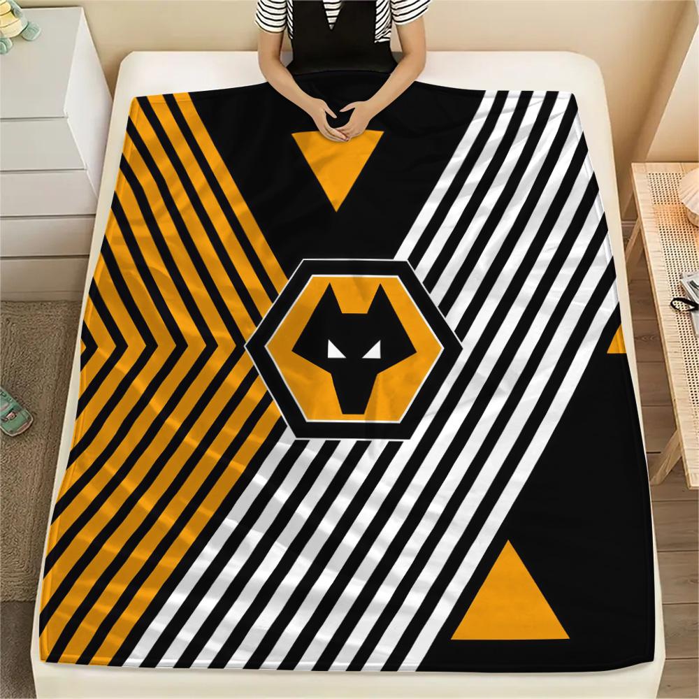 Wolves Flannel Blanket, High quality Comfortable for All Seasons, Home Decor, Warmth and Comfort