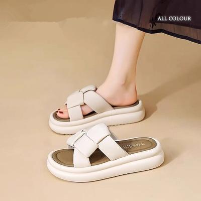 Толстая подошва, увеличивающая рост, уличные тапочки для женщин, летние, нескользящие, дышащие, с передовым чувством, мягкая подошва, модные, пляжные, крутые тапочки, тренд