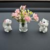 Декор приборной панели автомобиля Мини Кролик с цветком в вазе для цветов Украшения для салона автомобиля Подарок для женщин и мужчин Владельцев автомобилей