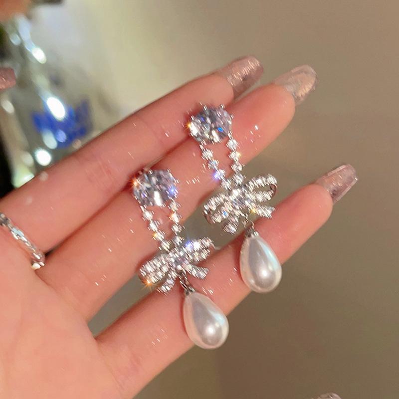 Элегантные серьги-кисточки с цирконами, жемчугом и цветочными пуссетами - Универсальные и стильные украшения для ушей для женщин