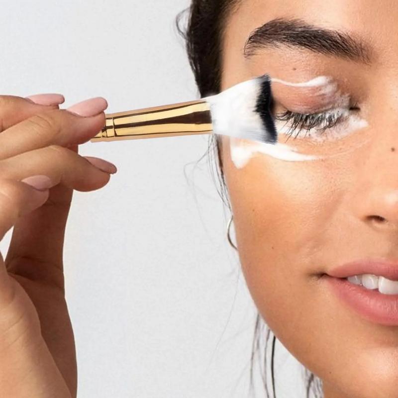 1 Pcs Lash Shampoo Curved Brush For Eyelash Extension Cleansing,Soft Makeup Removal Bath Swoop Brush Tools