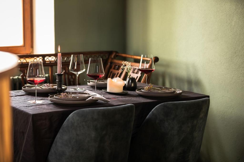 ZWIESEL GLAS Duo Burgundy Stem Hand & Bowl Machine Made (Pair) M123471