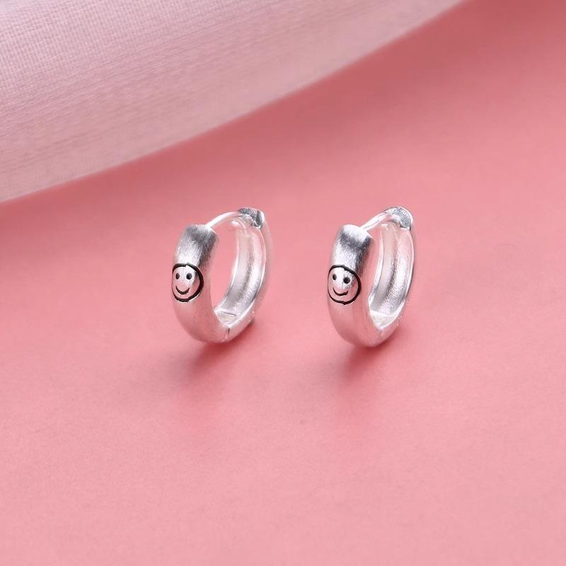 Женские серьги-пряжки со смайликами, простые, нишевые, осенние и зимние, темпераментные, ювелирные изделия для поездок на работу