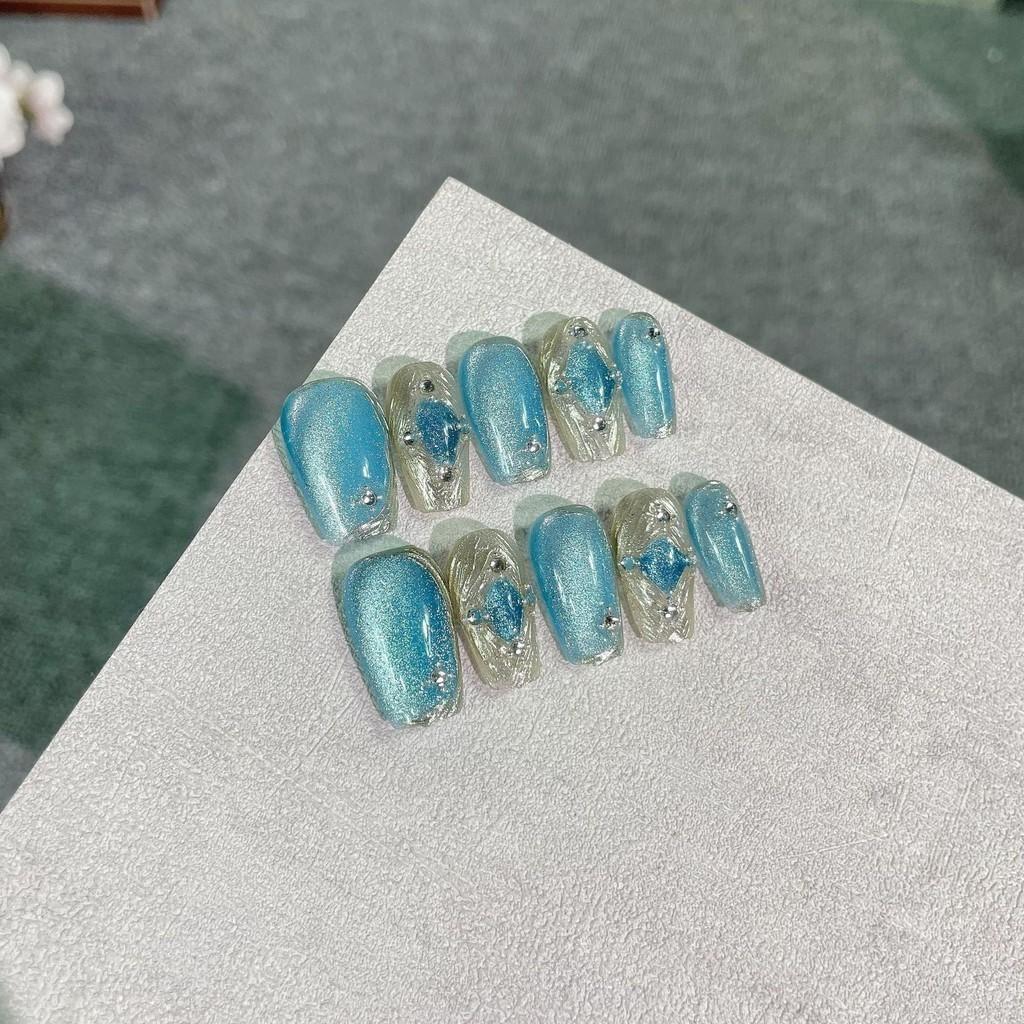 100% РУЧНАЯ РАБОТА Набор накладных ногтей средней формы в форме гроба с клеем Синий Buccellati Короткий кошачий глаз Spar Нажмите на ногти Накладные ногти Многоразовые и съемные ногти