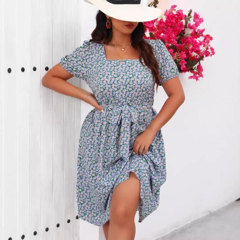 Женское летнее платье большого размера с цветочным принтом, квадратным вырезом, короткими рукавами, поясом и А-силуэтом подола
