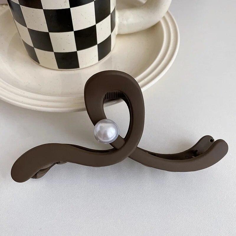 Винтажные кофейные когти для волос, модные полые заколки для волос с геометрическим рисунком, заколки для волос в виде краба и акулы, головные уборы для женщин, вечерние аксессуары для волос