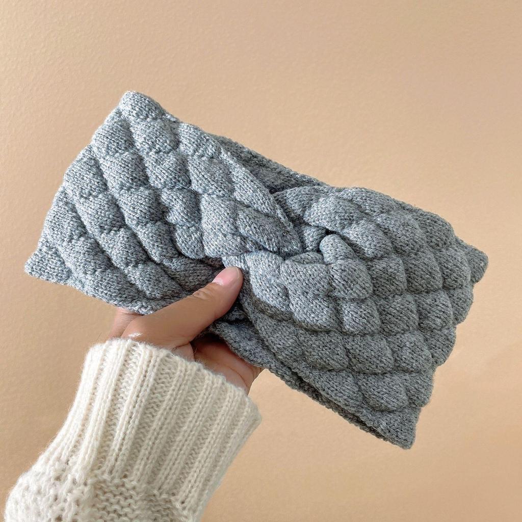 2023 Korean-Style Fashionable Wide-Brim Hairband: Versatile Bread Grid Design for Women, Perfect Autumn & Winter Accessory