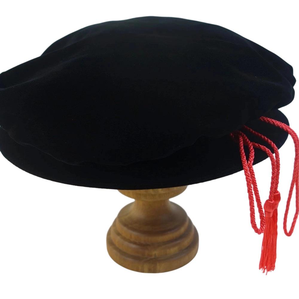 Выпускные мантии Мельбурнского университета: Бакалавр, Магистр, Доктор