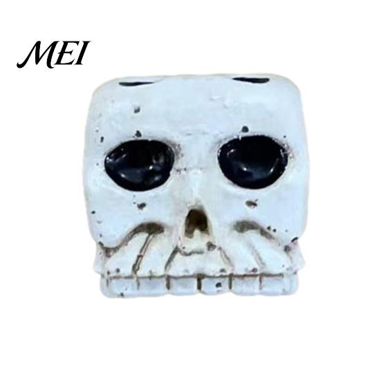 Gothic Skeleton Dice Skull for Adults, Resin Shaped Collectible Gift 6 Sided Entertainment, Halloween Party Favors Portable Running Groups
