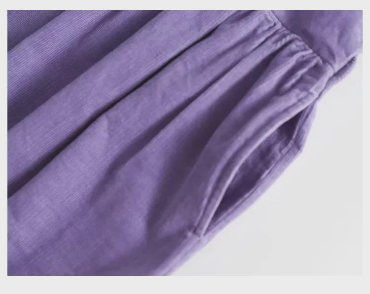 Платье из вельвета с воротником-стойкой, завязкой на талии и длинными рукавами — художественный и свежий стиль