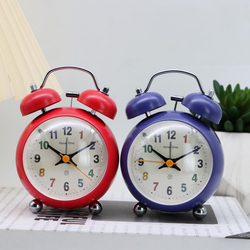 Студенческий звенящий маленький будильник, Хороший внешний вид, Супер громкий, Простые прикроватные часы, Детские самодисциплинированные для мальчиков и девочек настольные звенящие часы