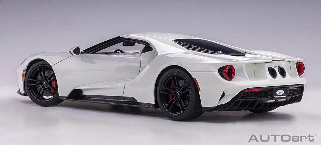 AUTOart Ford GT 2017 White Finished Product 1/18