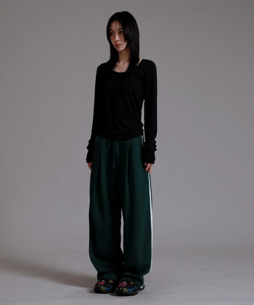 LIKE THE MOST U Round Basic Long Sleeve T-Shirt_Black