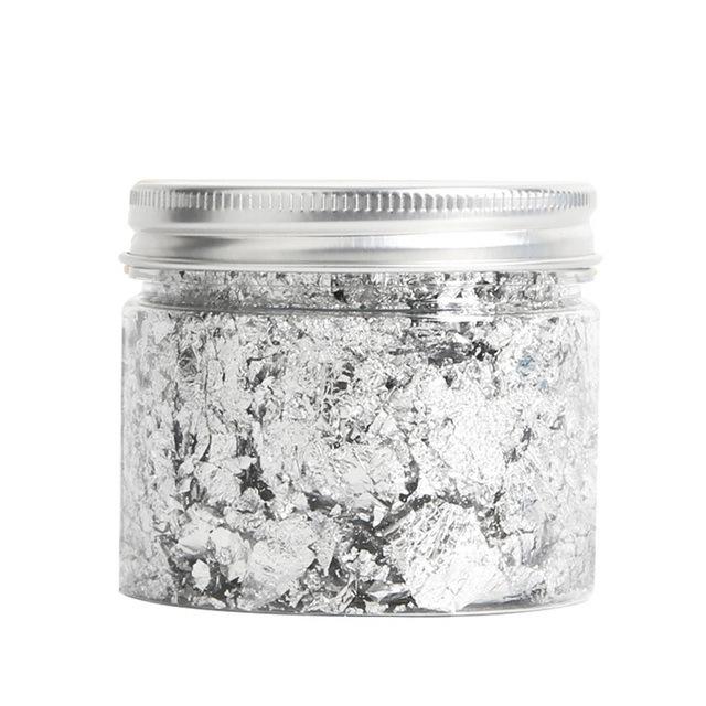 Фрагменты золотой, серебряной, медной и алюминиевой фольги для нейл-арта и декора