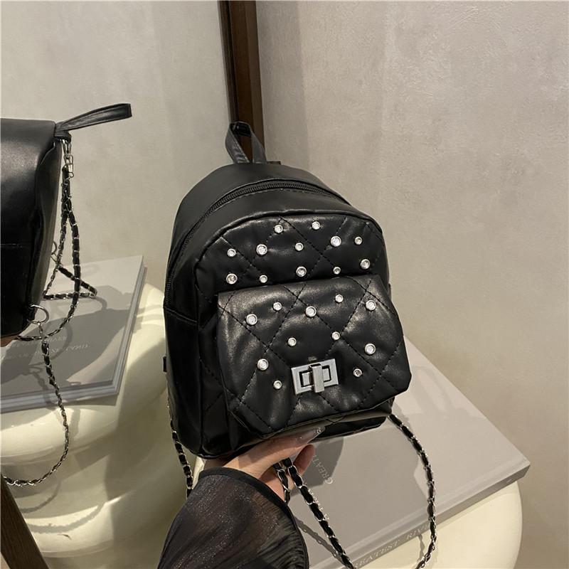 Fashionable Pu Crossbody Bag With Detailing And Chain Strap For Casual Outings