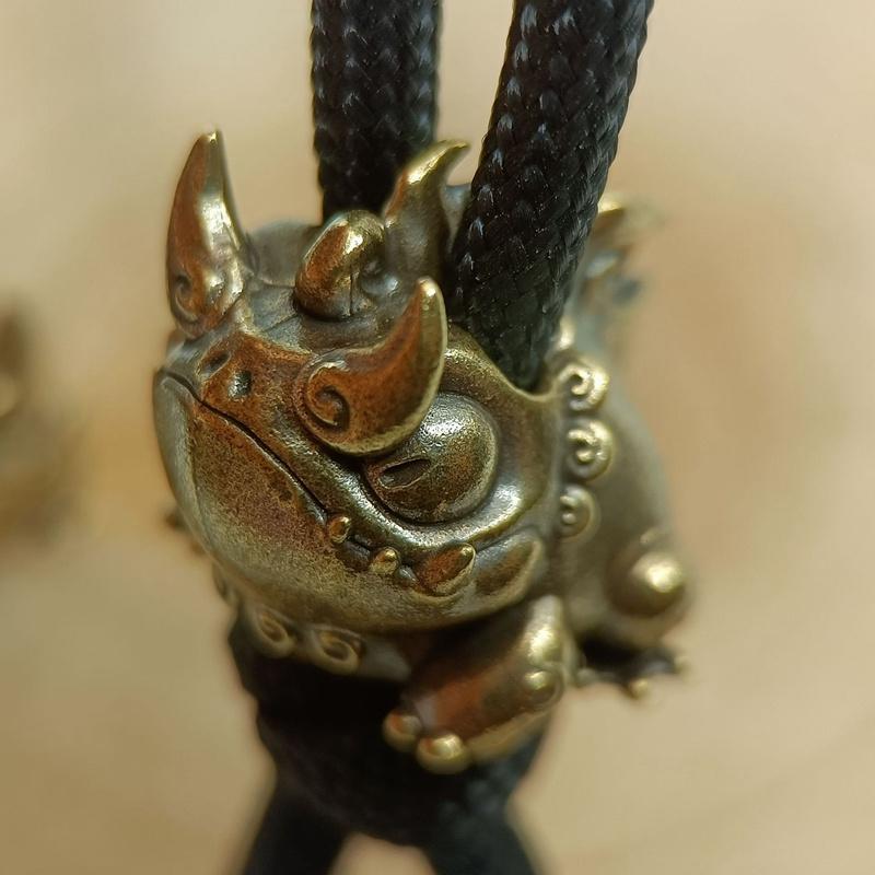 Рогатая лягушка латунные ножевые бусины EDC Outdoor Paracord Handmade DIY браслеты аксессуары зонт веревка плетеные шнурки подвески