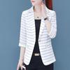 2023 Новый Весенне-Летний Тонкий Модный Повседневный Простой Блейзер Три Четверти с Накладным Карманом в Полоску, Универсальный Женский