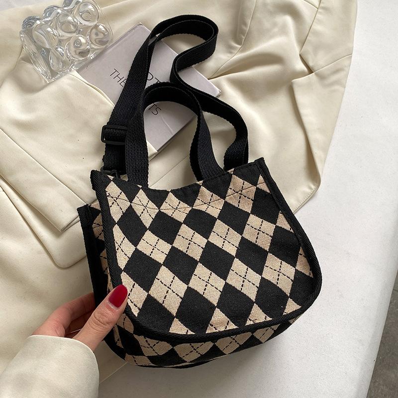 Высококачественная сумка через плечо в форме ромба на одно плечо, новая модная сумка, универсальная сумка Ins для поездок на работу и обратно для женщин