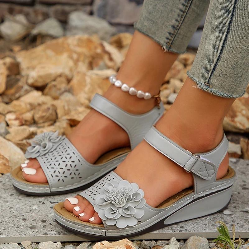 Летняя обувь, женские сандалии на платформе, модные сандалии на танкетке с открытым носком, женская нескользящая повседневная пляжная обувь, обувь