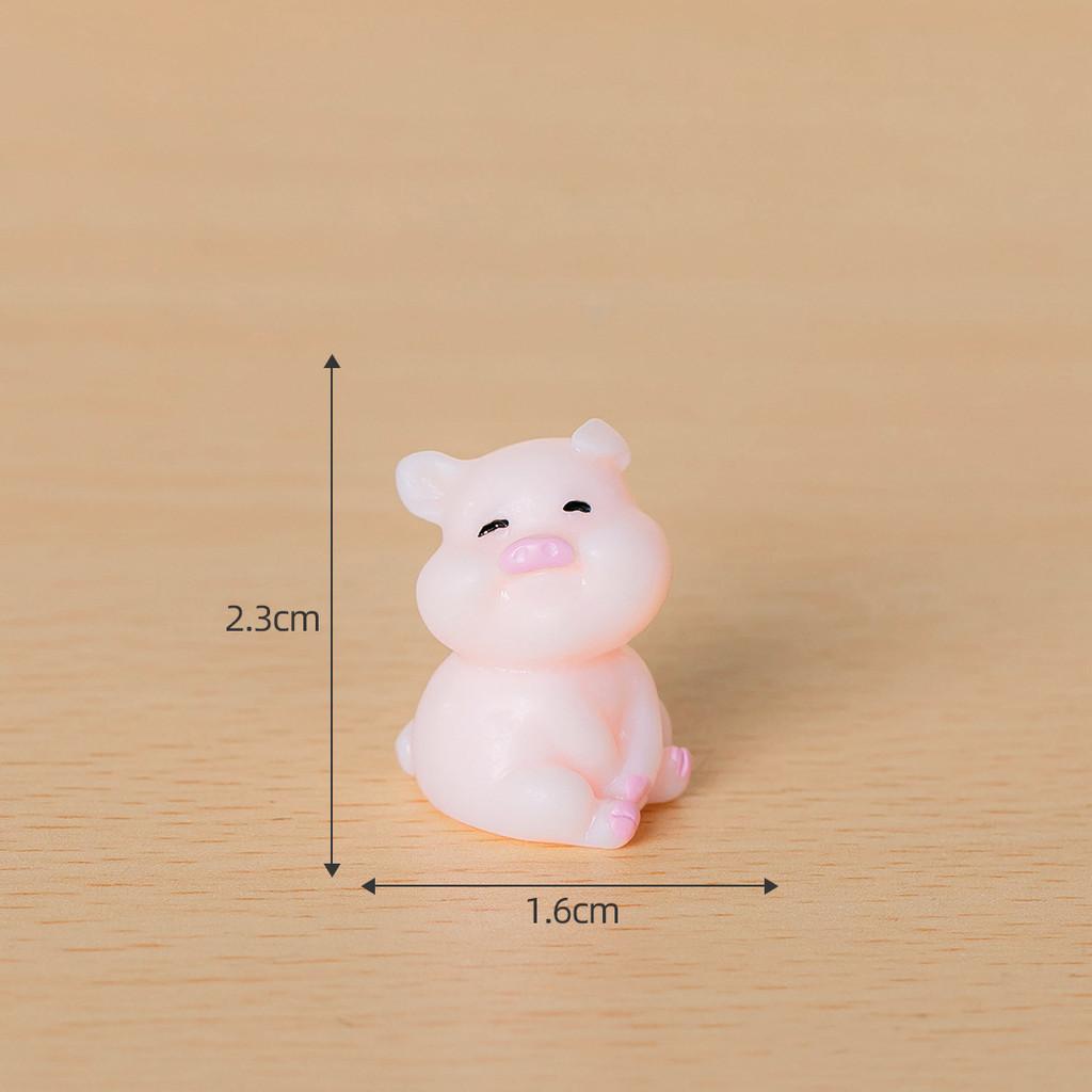 Adorable Miniature Cartoon Pig Figurines Resin Desktop Car Decoration Ornament