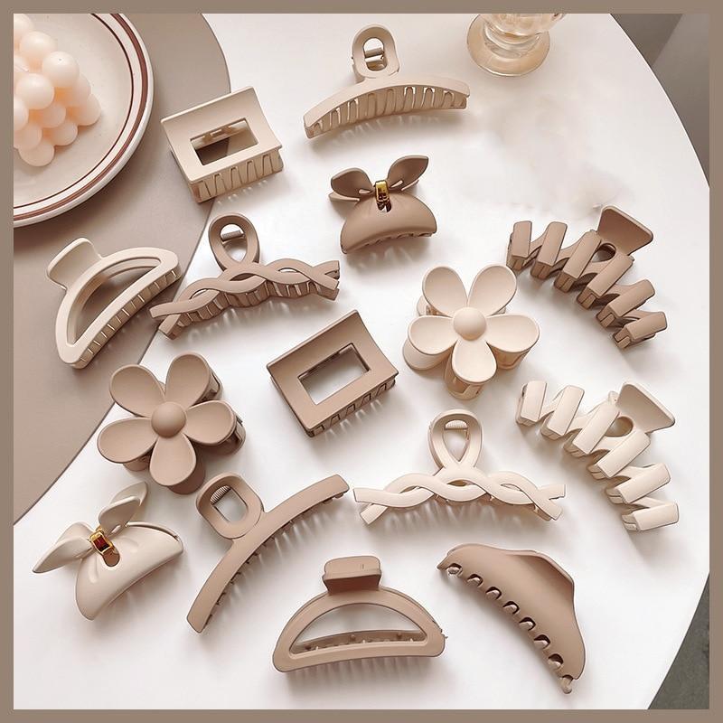 1pcs Korean Coffee Large Hair Claws Acrylic Hairpins Barrette Crab Hair Clips Headwear for Women Girls Braiders Hair Accessories