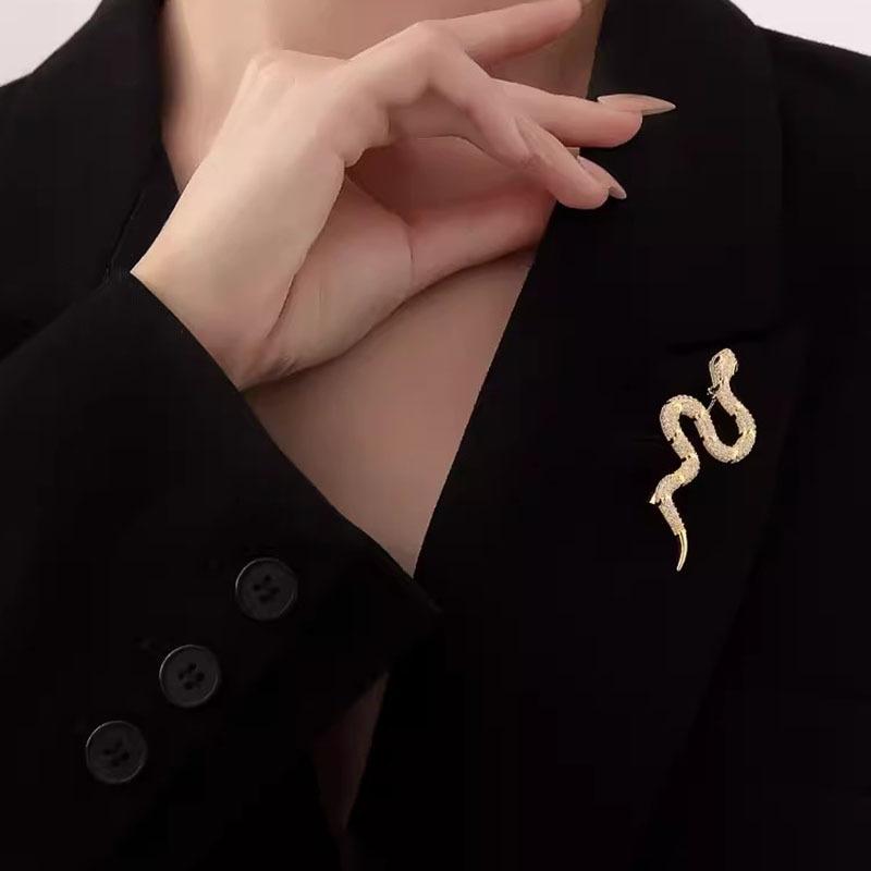 Брошь в форме змеи, Женская роскошь, Полностью бриллиантовая, Нишевый дизайн, Брошь-животное