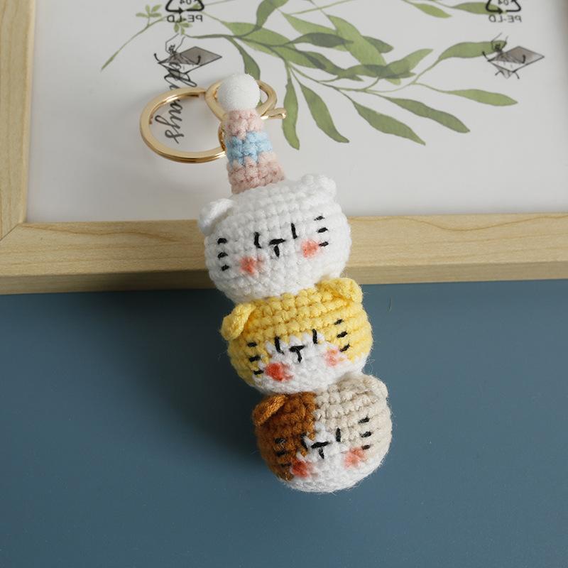 Handmaking Crochet Kitten Keyrings Cute Smiling Cat Doll Crochet Keychain Cartoon Kitten Series Knitting Doll Keychain Custom