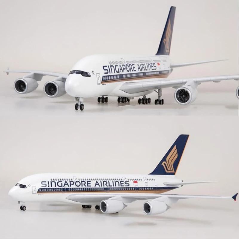 Дисплей Аэробус A380 Singapore Airlines 47СМ Модель самолета из смолы Набор для сборки самолета с колесами и песочным светом Коллекционный подарок By