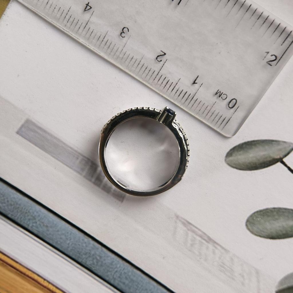 Серебряное кольцо с сапфиром nano 0.518ct, вес изделия 2,77 гр (2189015)