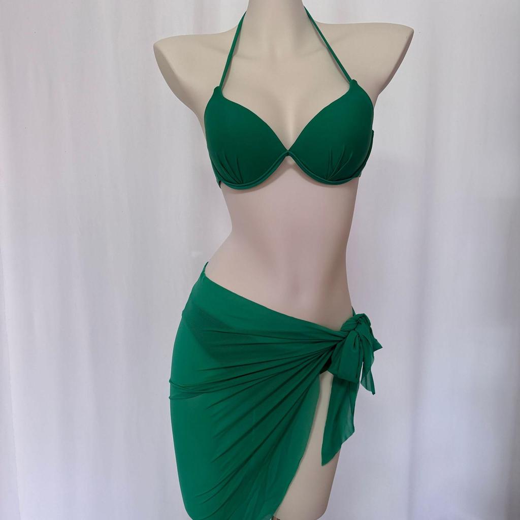 Розово-красный купальник-бикини из трех частей с косточками для маленькой груди