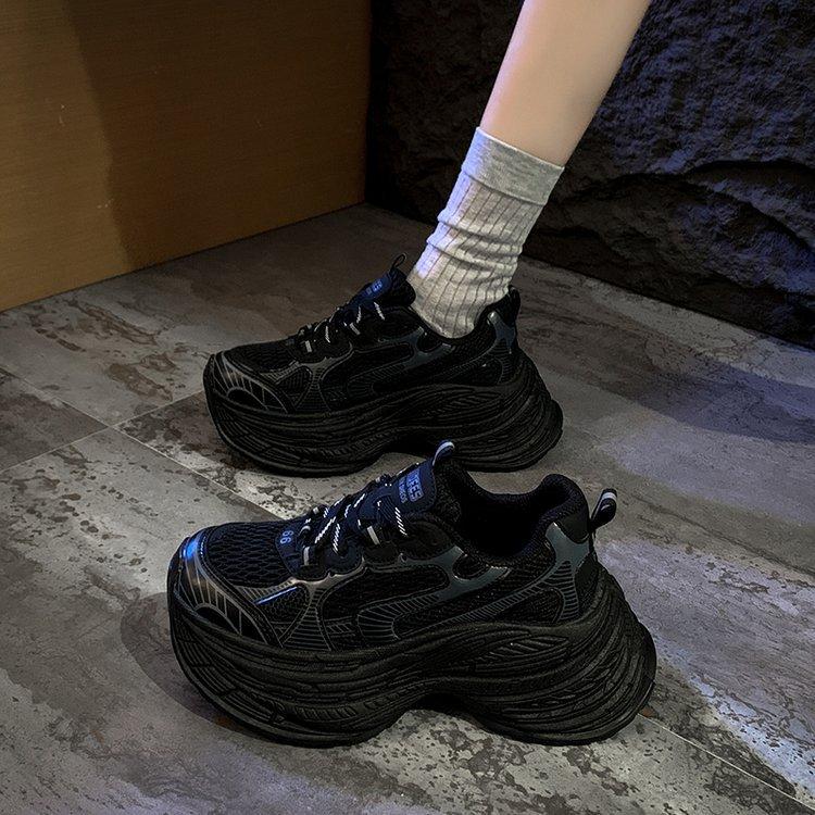 Ins корейская версия новой женской обуви для пап 2024 года, осенняя обувь для студентов, бег, спортивная обувь с толстой подошвой, увеличивающая рост, повседневная уличная женская обувь