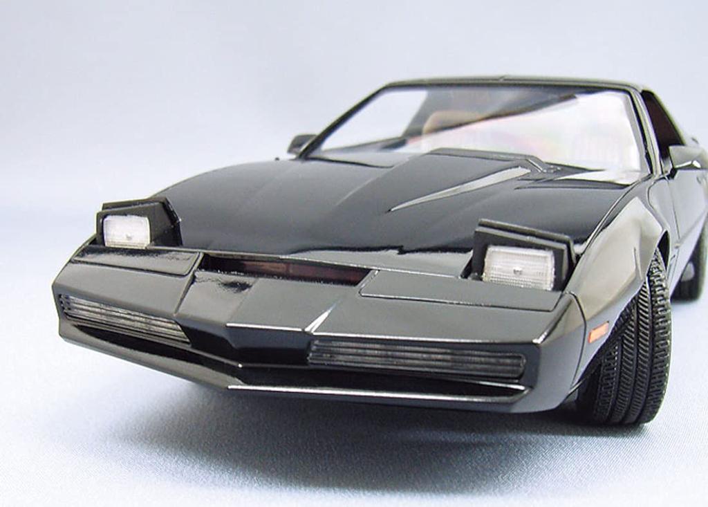 Aoshima Bunka Kyozai Movie Mecha Series Knight Rider Knight 2000 Season I Scale Plastic Model KR-01 KITT. 1/24