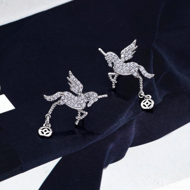 New simple micro-inlaid zircon unicorn coin pendant earrings 911 silver needle exquisite high-end stud earrings women