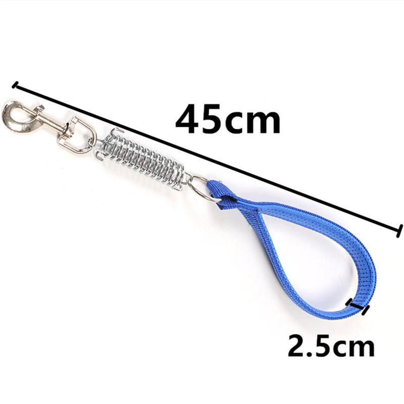 Собачий поводок Пружинный Короткий Поводок для Собак Поводки из ПУ Кожи для Больших Собак Прогулочная Нейлоновая Веревка Прочные Поводки для Собак Тренировочная Цепь для Питомцев