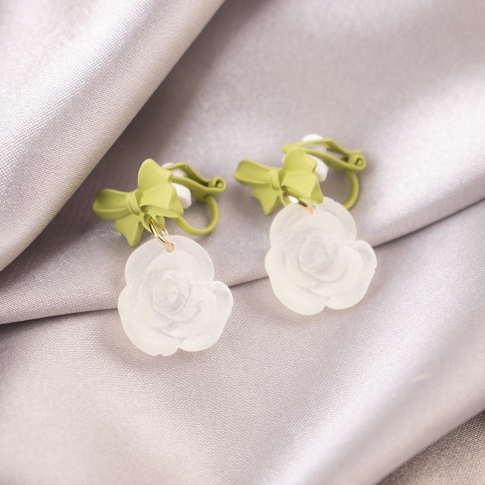 Универсальные легкие роскошные клипсы для ушей без проколов, повседневные высококачественные треугольные клипсы для ушей, универсальные женские серьги